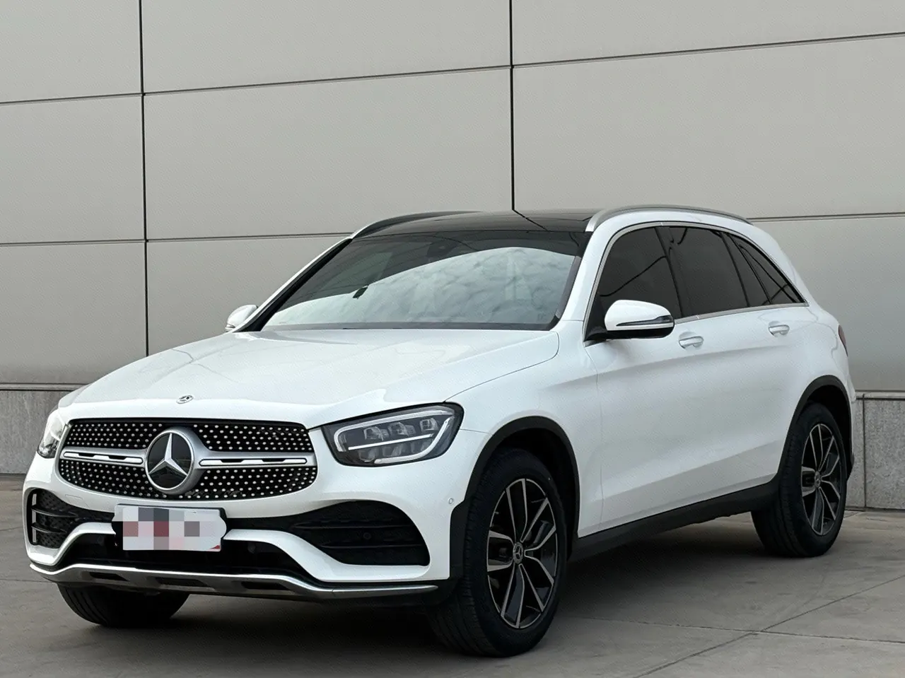 打开图片灯箱:Mercedes Benz 2022 GLC 260 L 4MATIC 2.0T Luxury (Change 2) Automatic Gear