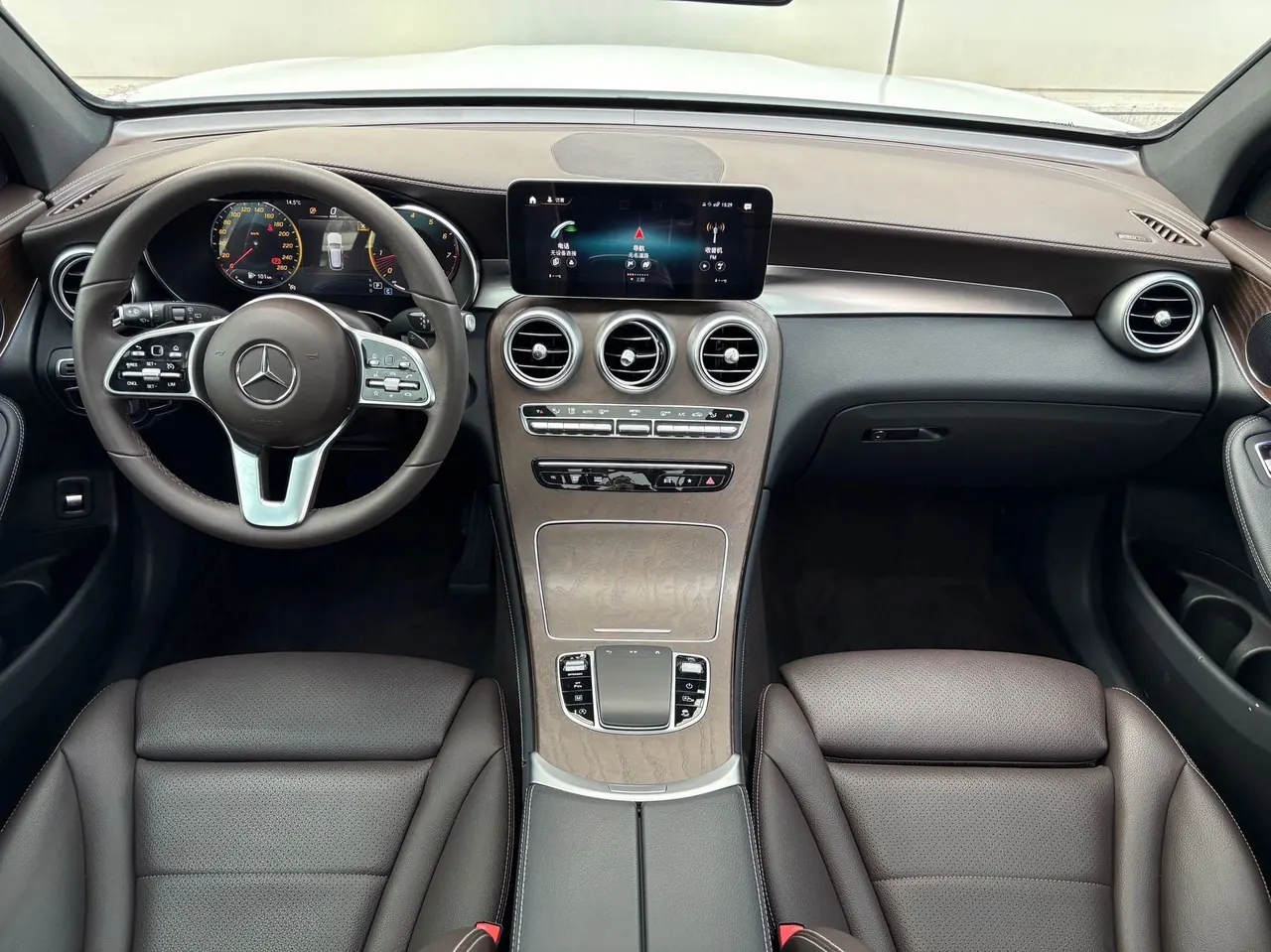 Mercedes Benz 2022 GLC 260 L 4MATIC 2.0T Luxury (Change 2) Automatic Gear 6