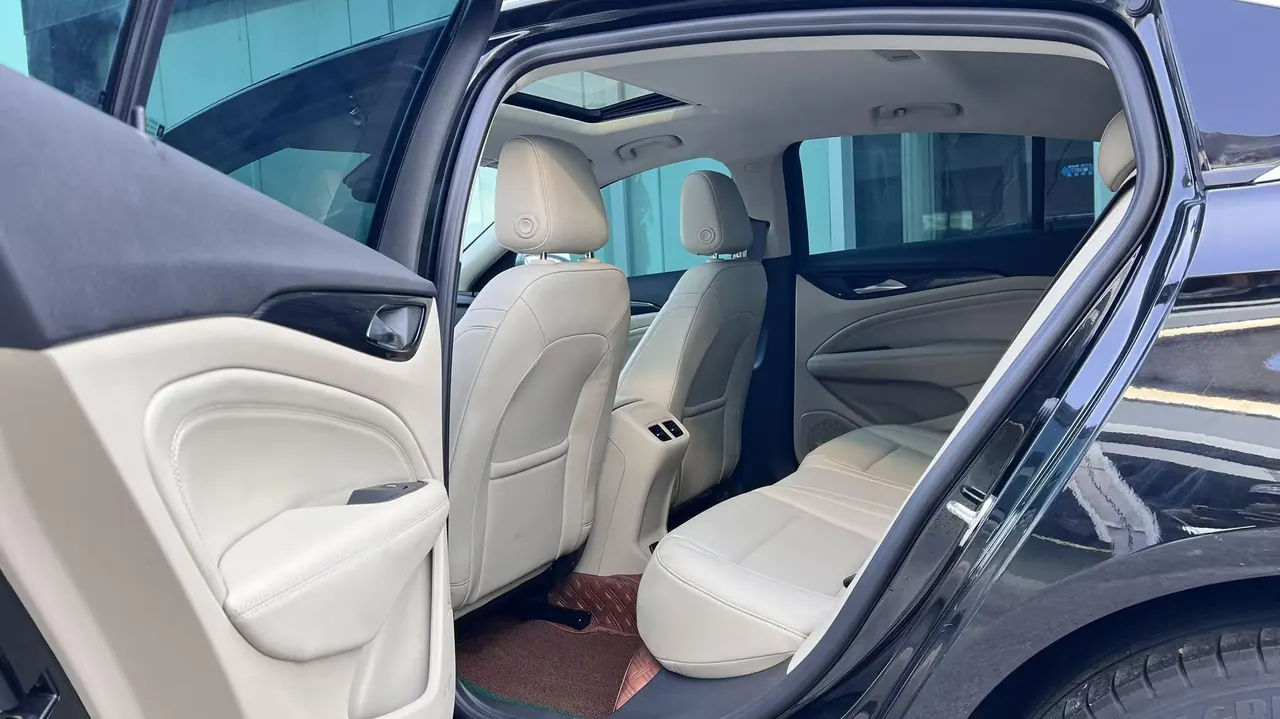 Buick 2020 Regal 1.5T 552T Elite Automatic Gear 3