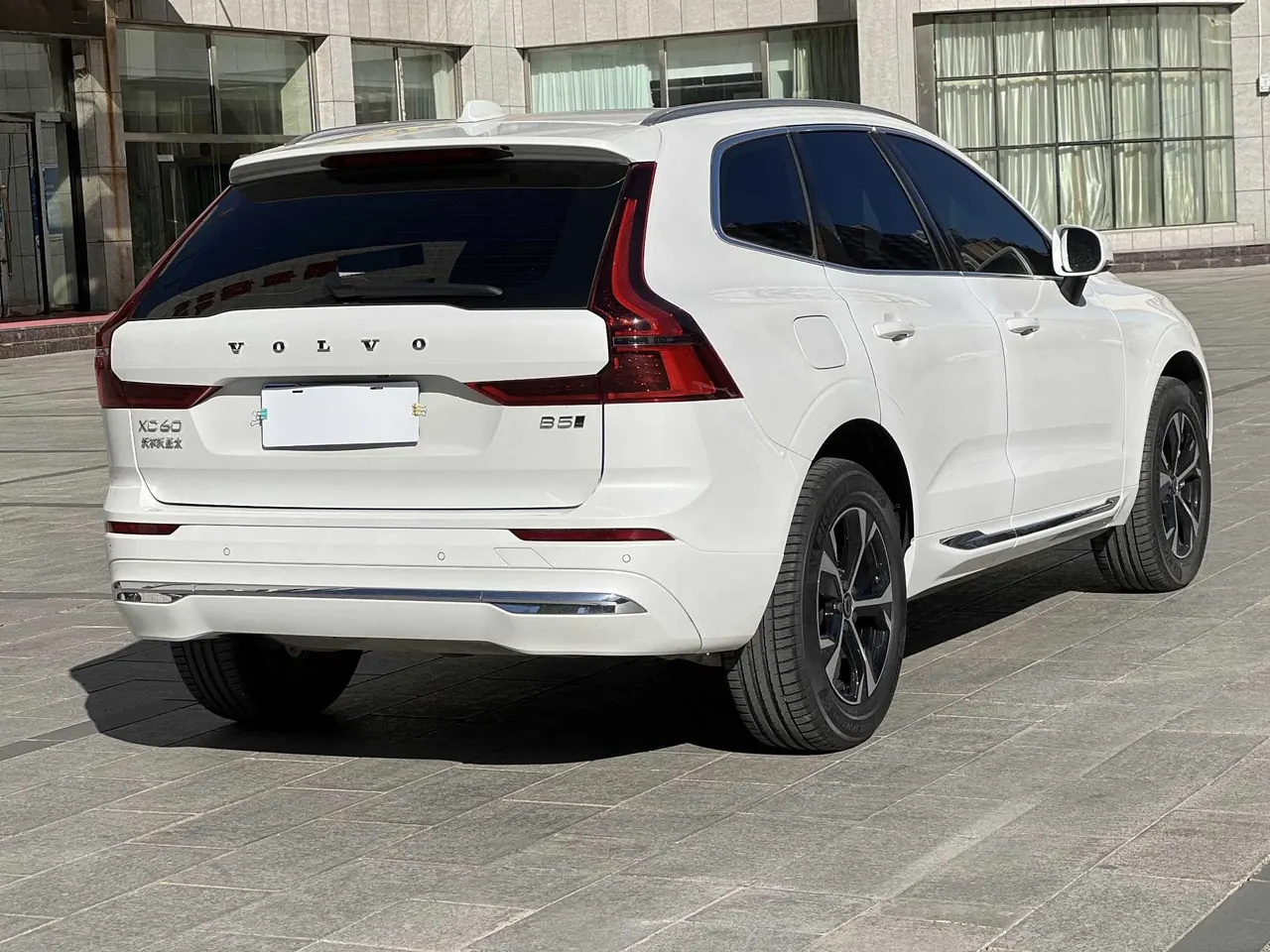 Volvo 2026 XC60 48V 2.0T B5 All-Wheel Drive Intelligent Luxury Edition Automatic Transmission 6