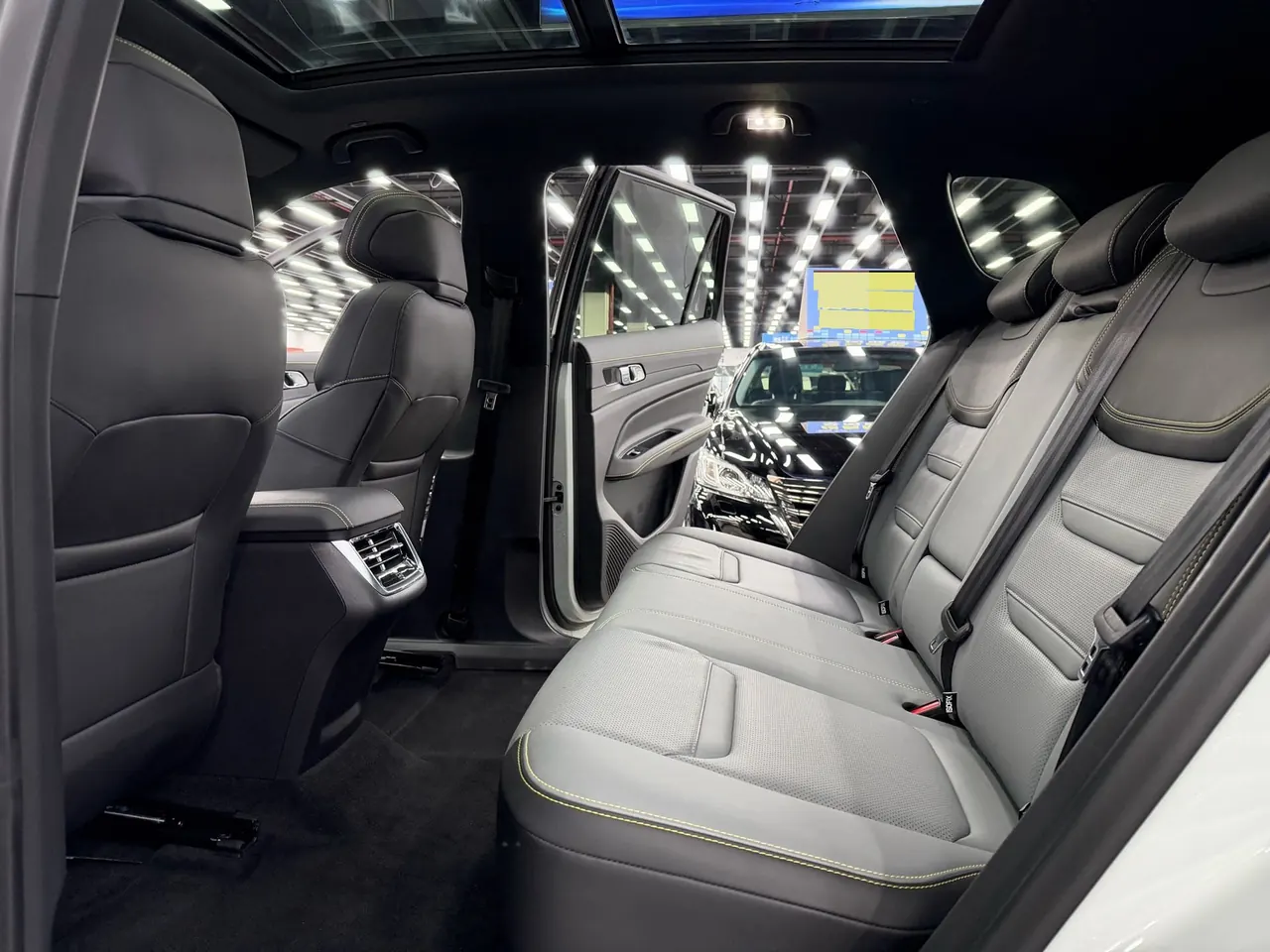 Ford 2025 plug-in 1.5T collar PLUS automatic gear 8