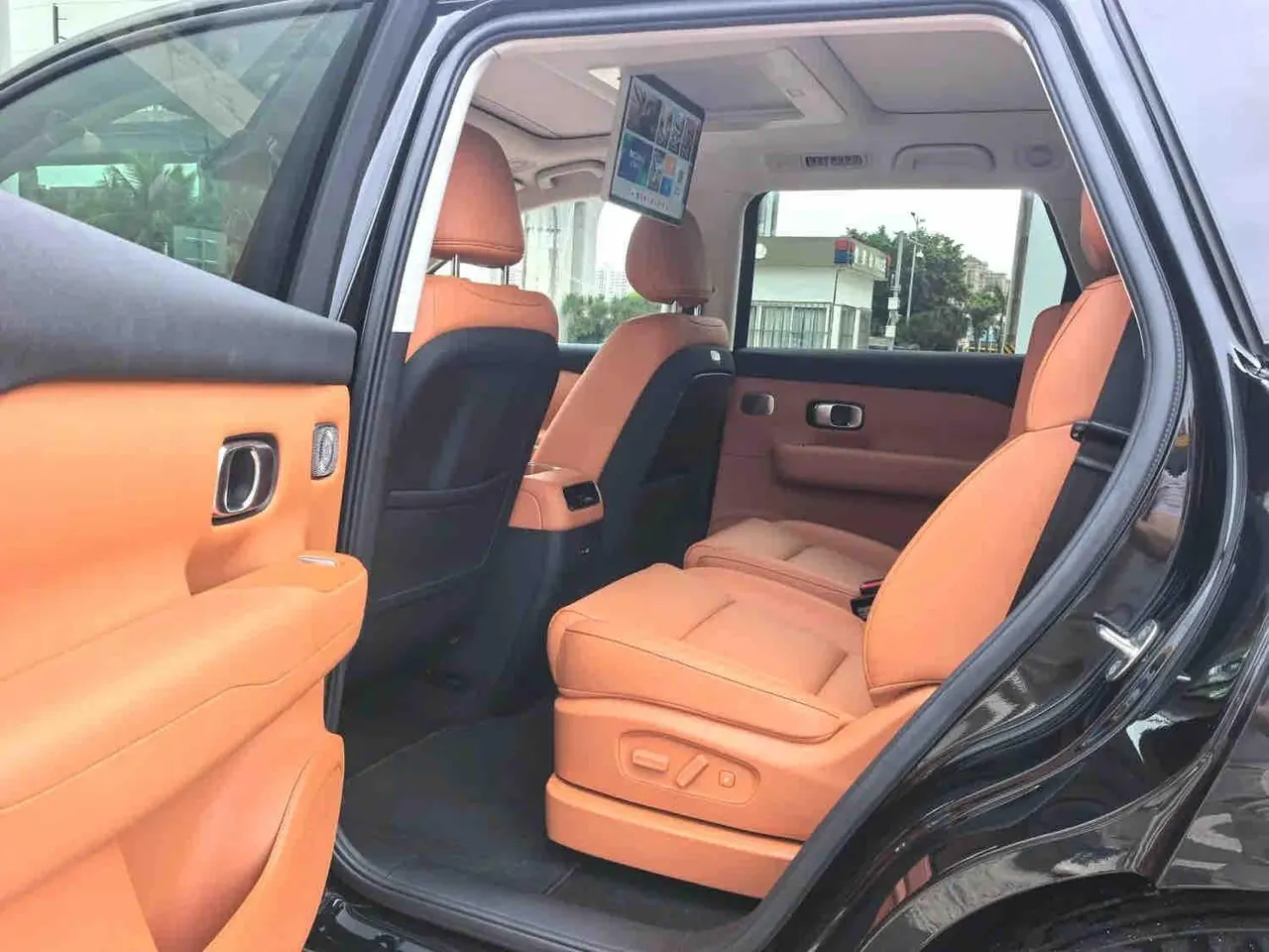 Leapmotor 2026 C 16 280 Laser Radar Zhizun Edition 6-seat Automatic Gear 5