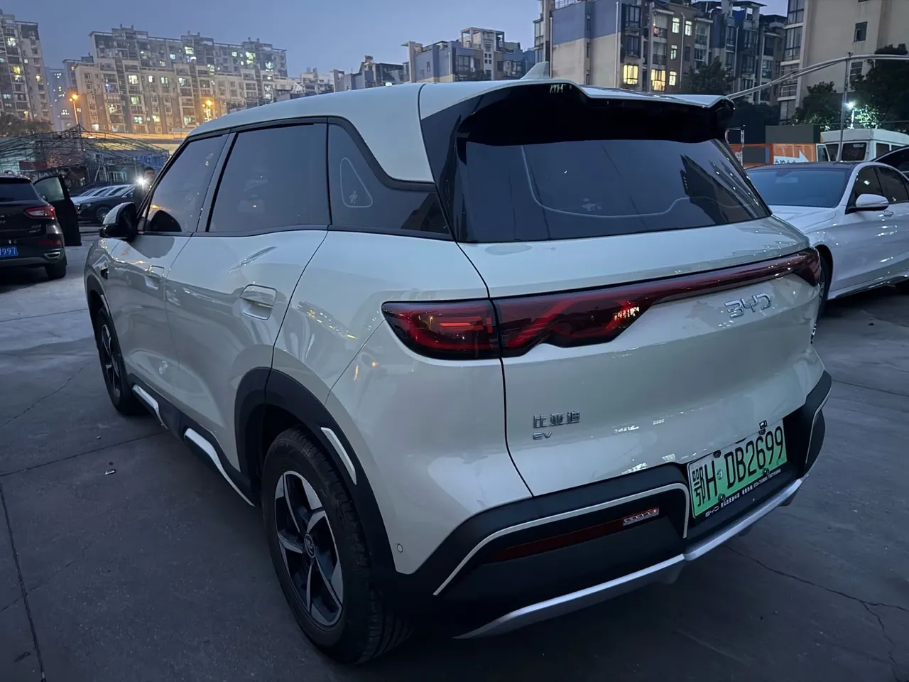BYD 2025 Yuan UP Smart Driving 401KM Vital Automatic Gear 5