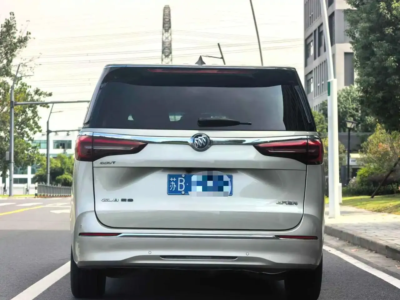 Buick 2022 GL8 ES Lu Zun 48V 2.0T 653T Exclusive Automatic Gear 6