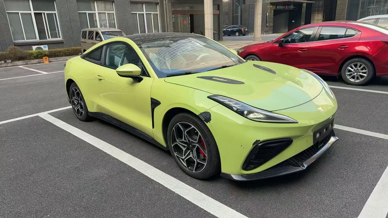 Neta 2023 Neta GT 580 AWD automatic gear 5