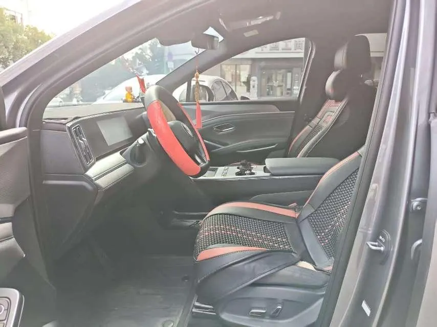 BYD 2026 Song L DM-i 1.5 Stepless 200KM Exceed Automatic Transmission 6