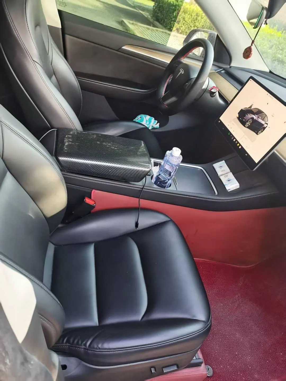 Open image lightbox: Tesla 2022 Model Y rear-wheel drive version automatic transmission