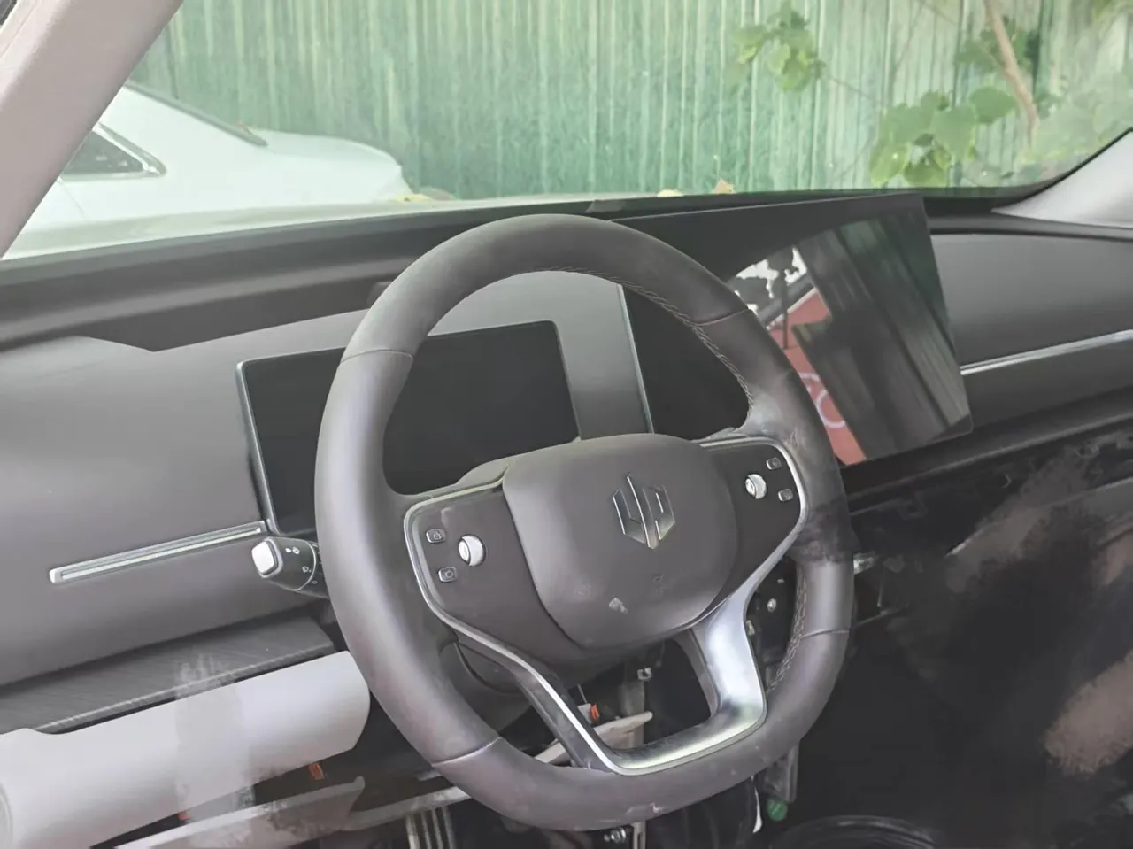 Leapmotor 2026 D 19 500 Zhizun Edition 6-seat Automatic Gear 2