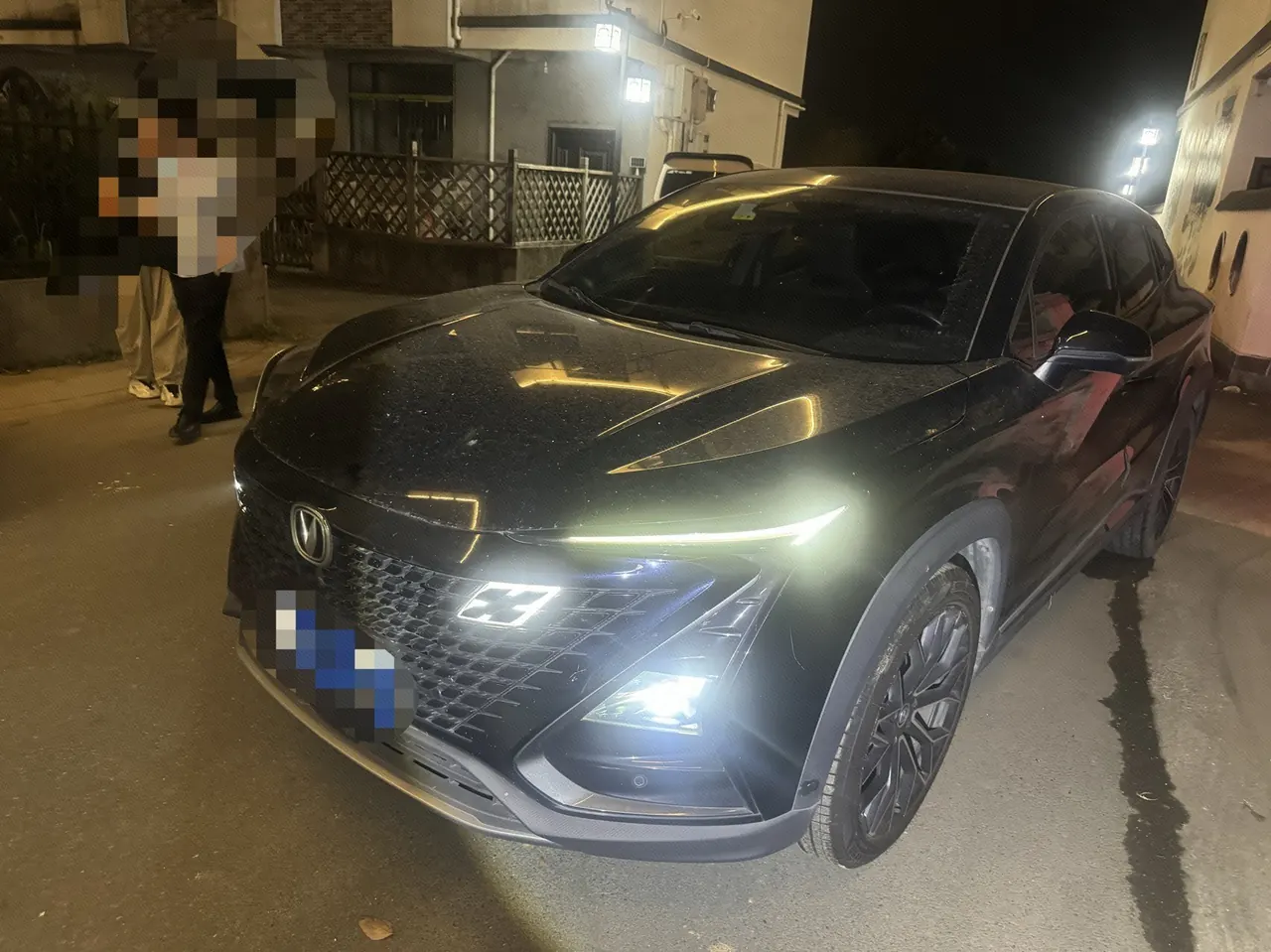 Open image lightbox: ChangAn 2022 UNI-T 1.5T honorable automatic gear