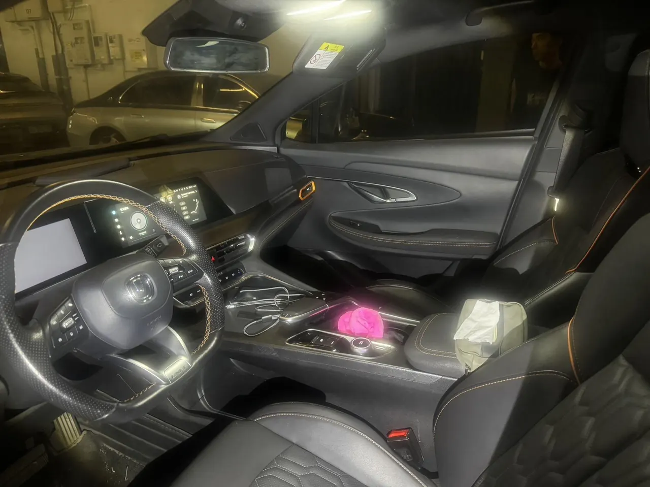 ChangAn 2022 UNI-T 1.5T honorable automatic gear 6