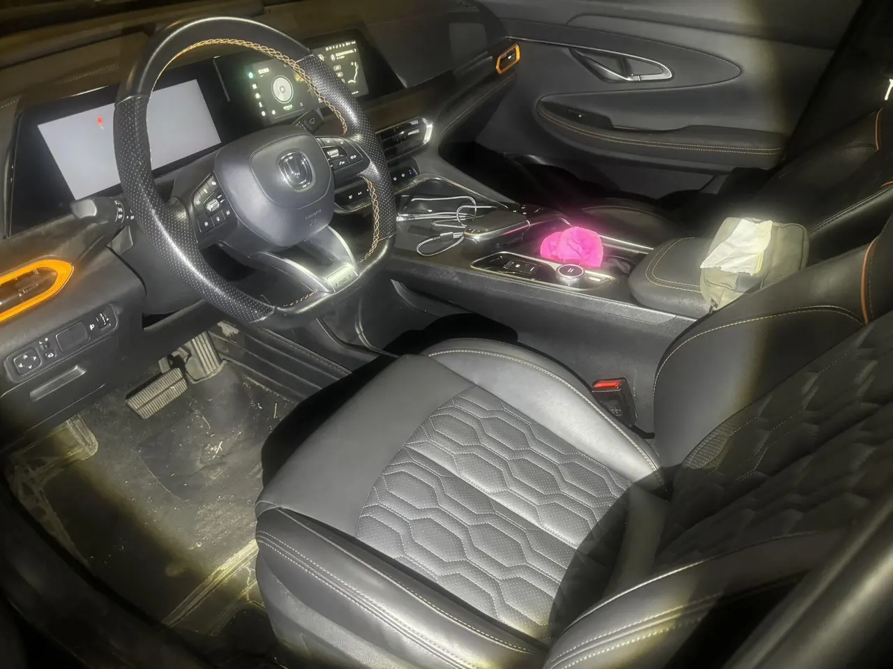 ChangAn 2022 UNI-T 1.5T honorable automatic gear 7
