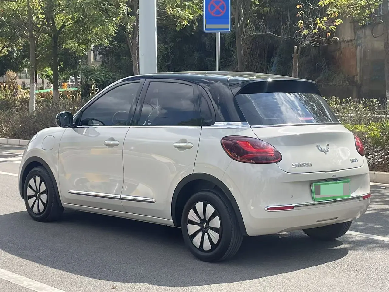 WuLing 2023 Plantronics 410km LingBox Exclusive Automatic Transmission 7