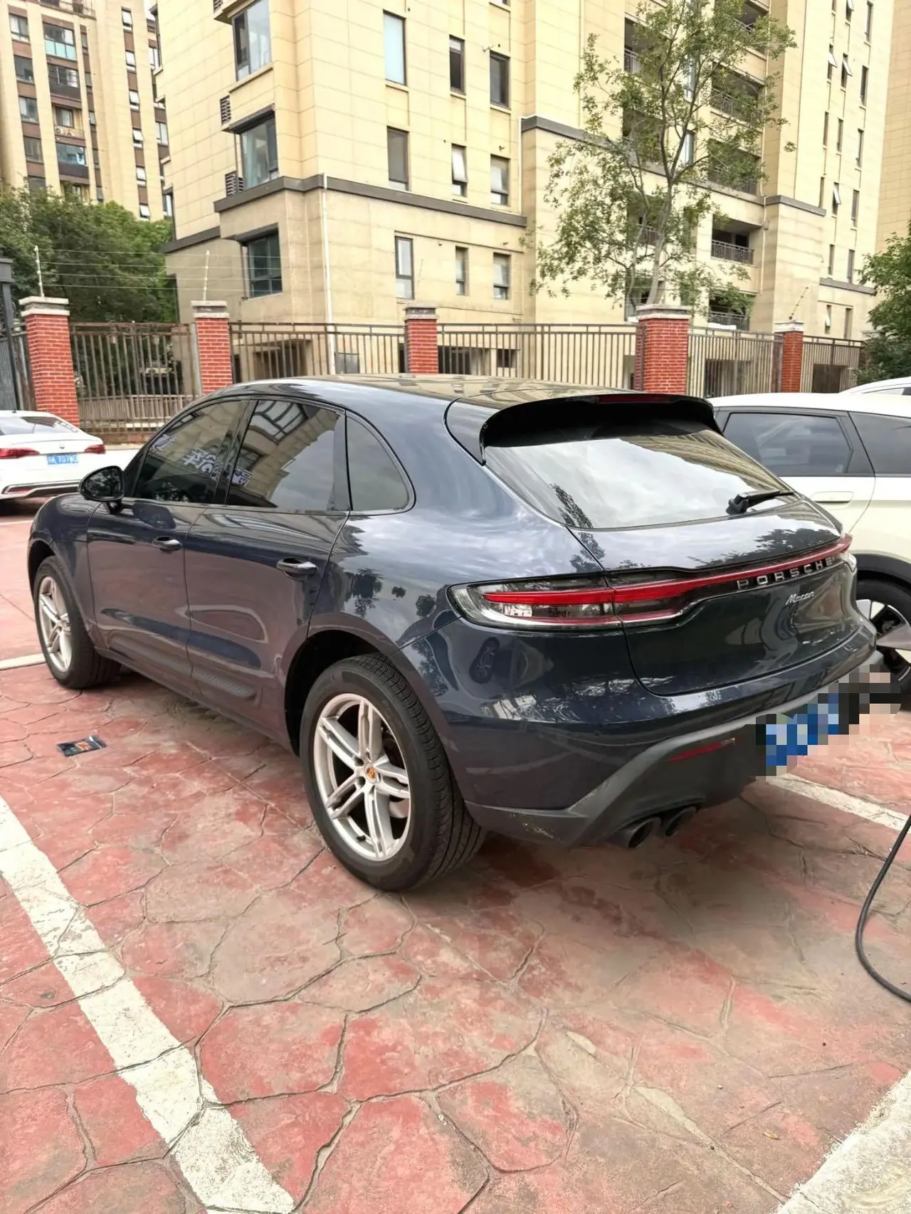 Porsche Macan (Imported) 2022 Macan 2.0T Automatic Gear 5