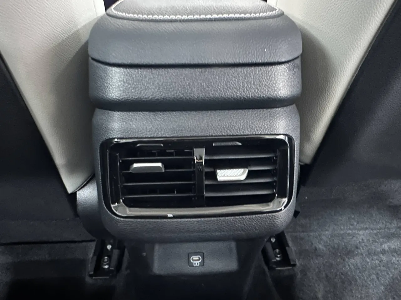 Kia 2023 K3 1.5 Stepless Deluxe Edition Automatic Gear 15