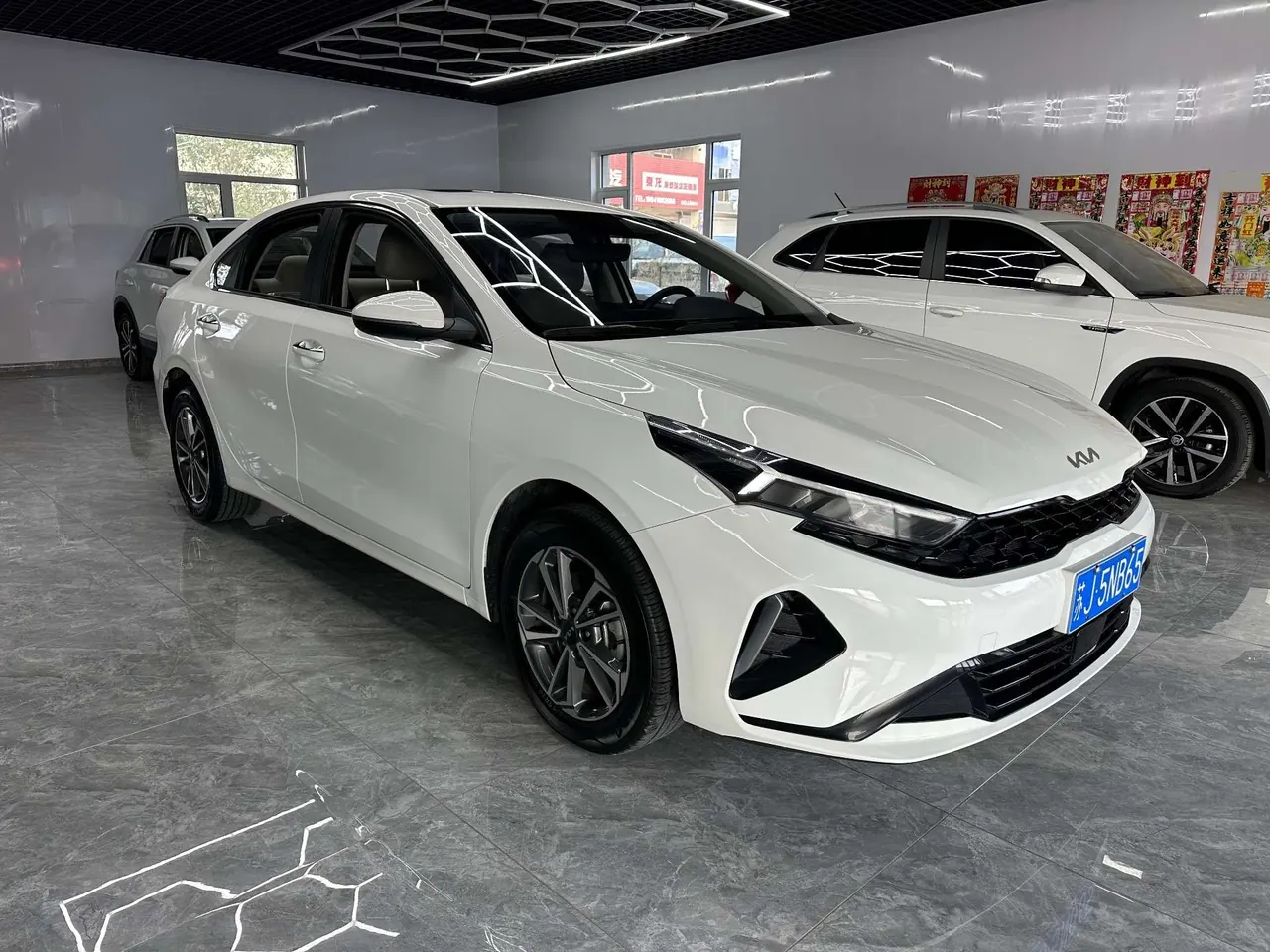 Kia 2023 K3 1.5 Stepless Deluxe Edition Automatic Gear 3
