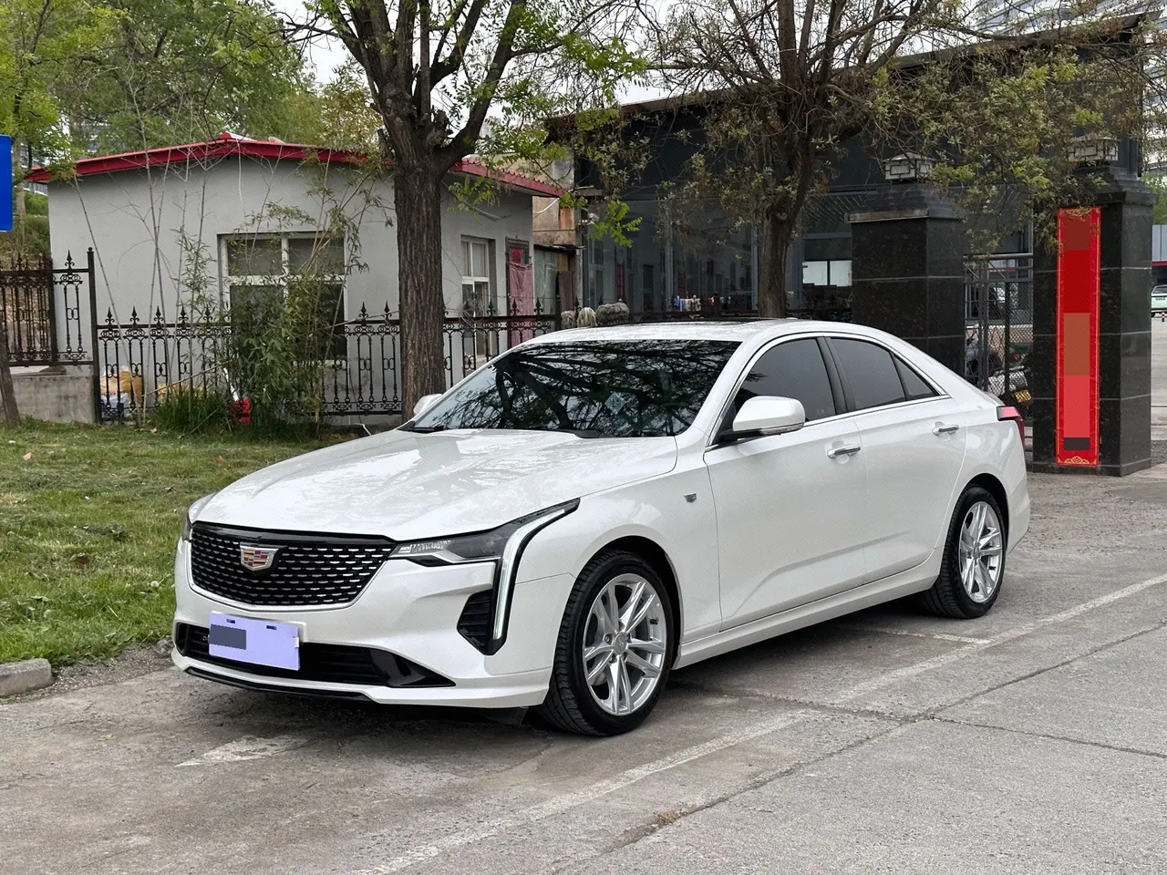 Open image lightbox: Cadillac 2023 CT4 1.5T 25T Fashion Automatic Gear