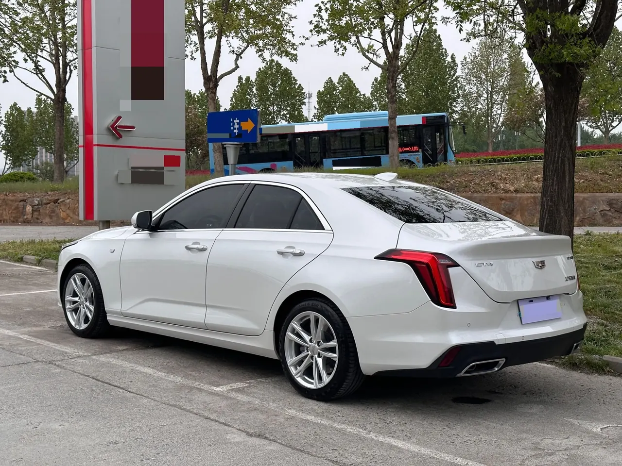 Cadillac 2023 CT4 1.5T 25T Fashion Automatic Gear 6