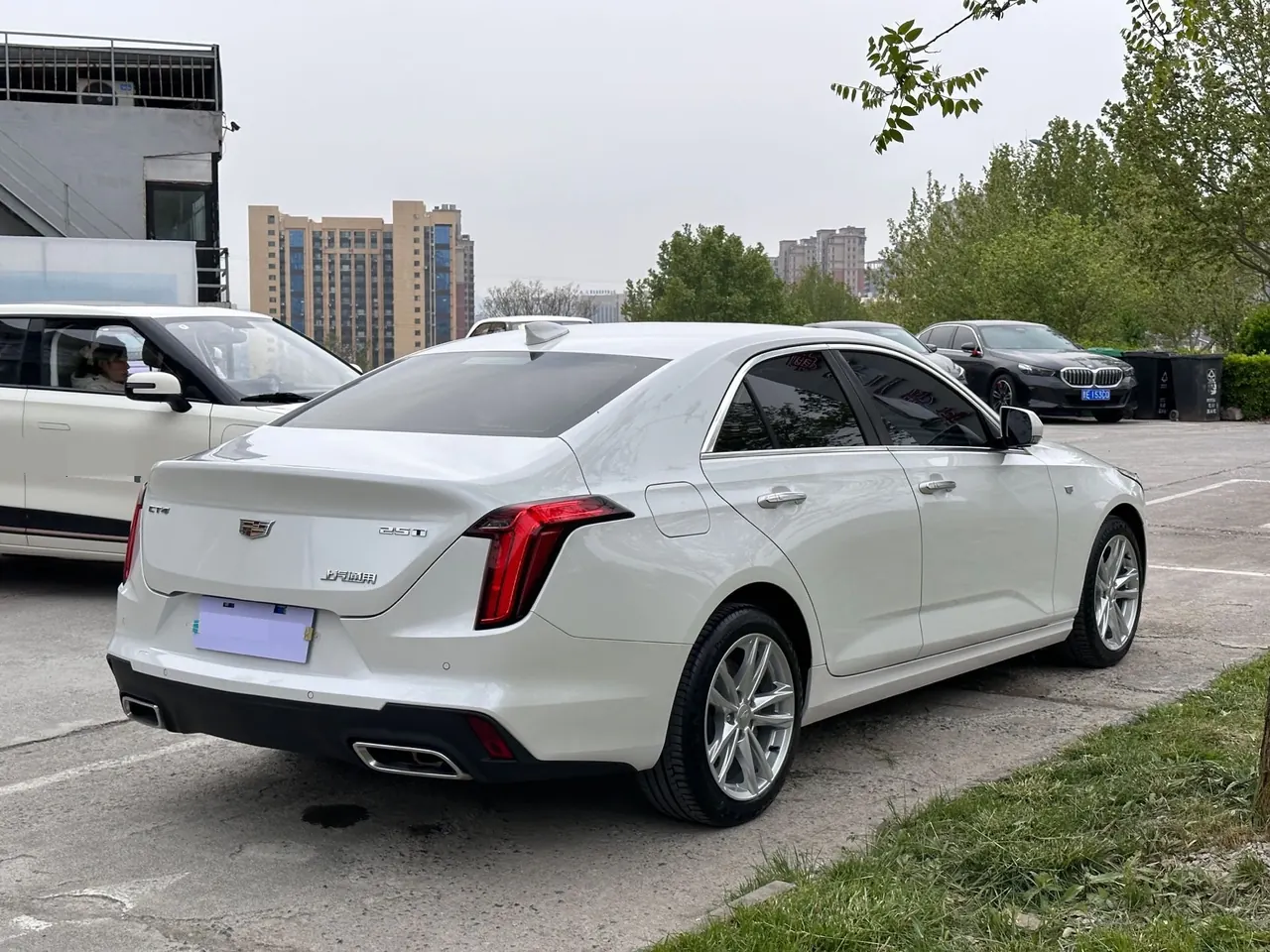 Cadillac 2023 CT4 1.5T 25T Fashion Automatic Gear 8