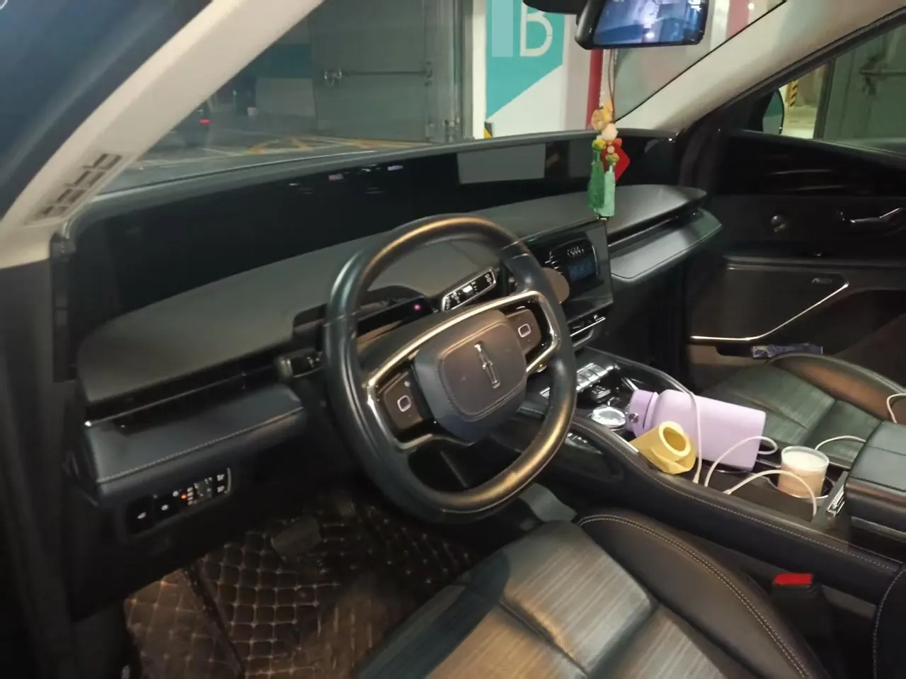 Lincoln 2023 Navigator 2.0T 4-wheel Drive Zunrui Edition Automatic Gear 3