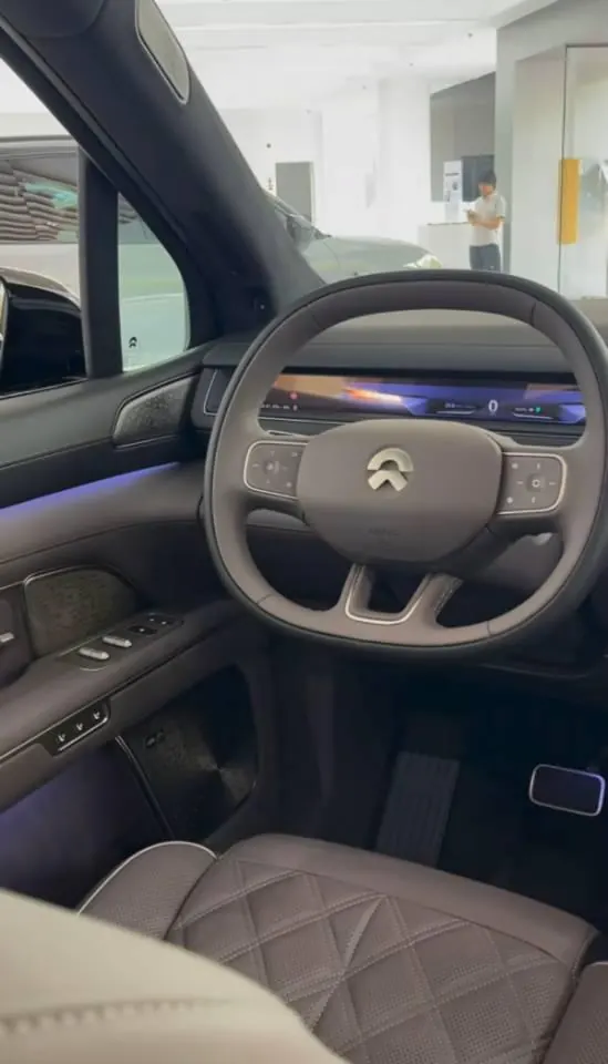 NIO 2026 ES8 6-seat executive deluxe automatic gear 4