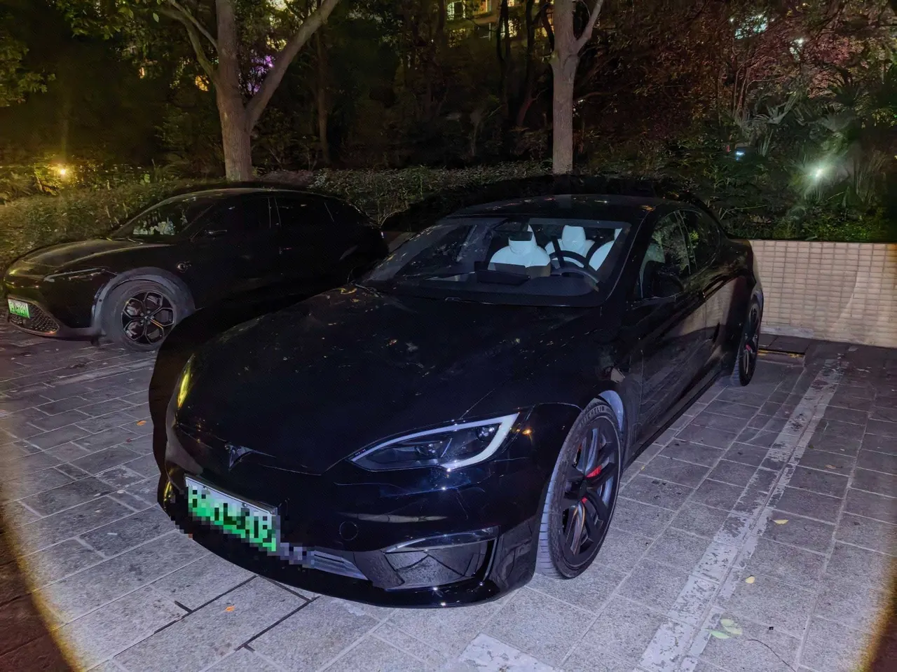 Открыть галерею: Tesla Model S (Imported) 2023 Model S Three-motor All-wheel Drive Plaid Edition Automatic Gear