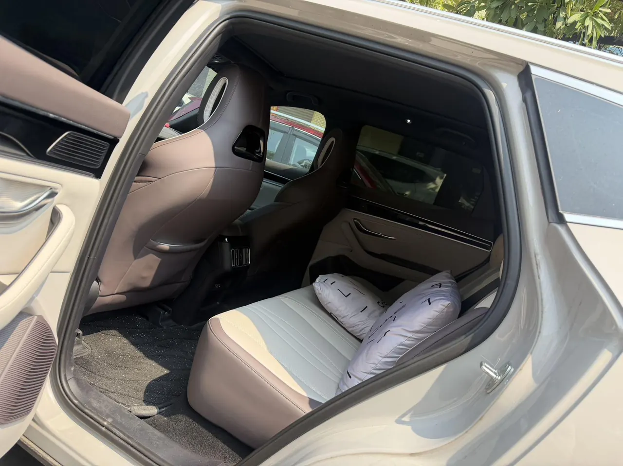 BYD Song PLUS New Energy 2025 Song PLUS DM-i 1.5 Stepless Smart Driving Edition 112KM Honorable Automatic Gear 3