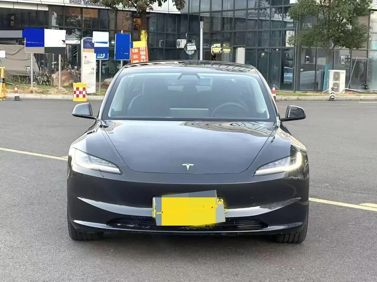 Tesla 2023 Model 3 Rejuvenation Edition Rear Wheel Drive Automatic Transmission 2