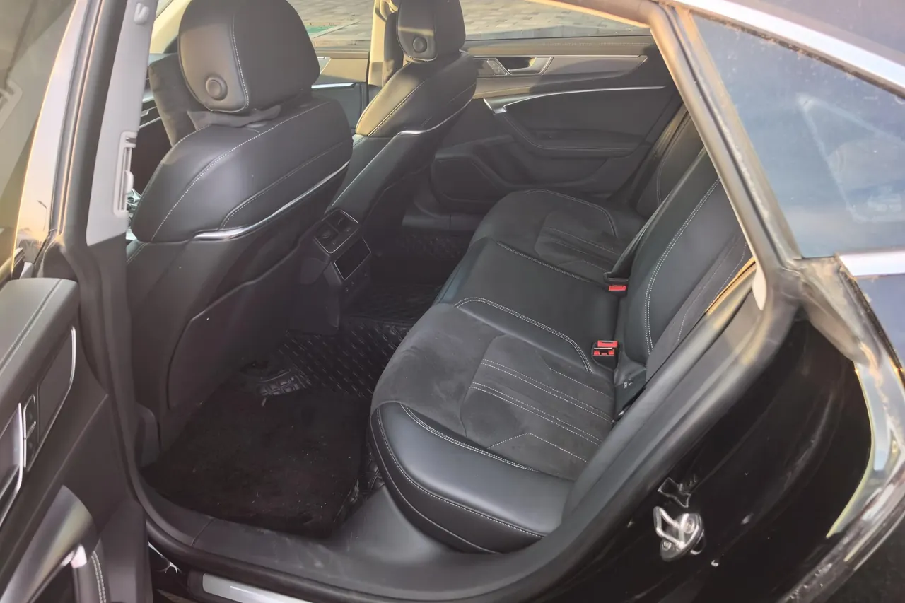 Audi 2024 A7L 2.0TFSI 45TFSI Luxury Automatic 4