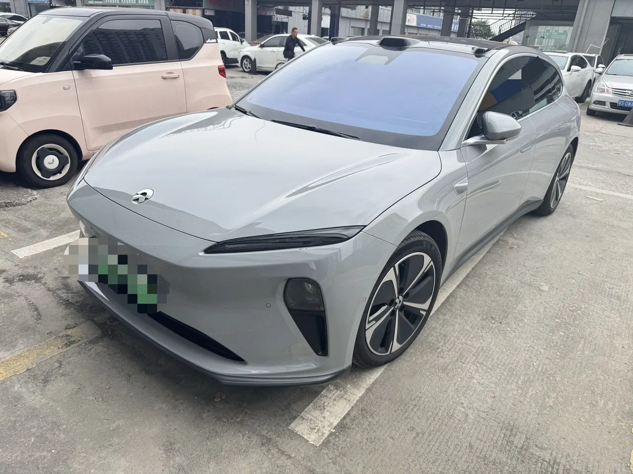 NIO 2024 ET5T 75kWh Touring automatic - View 1