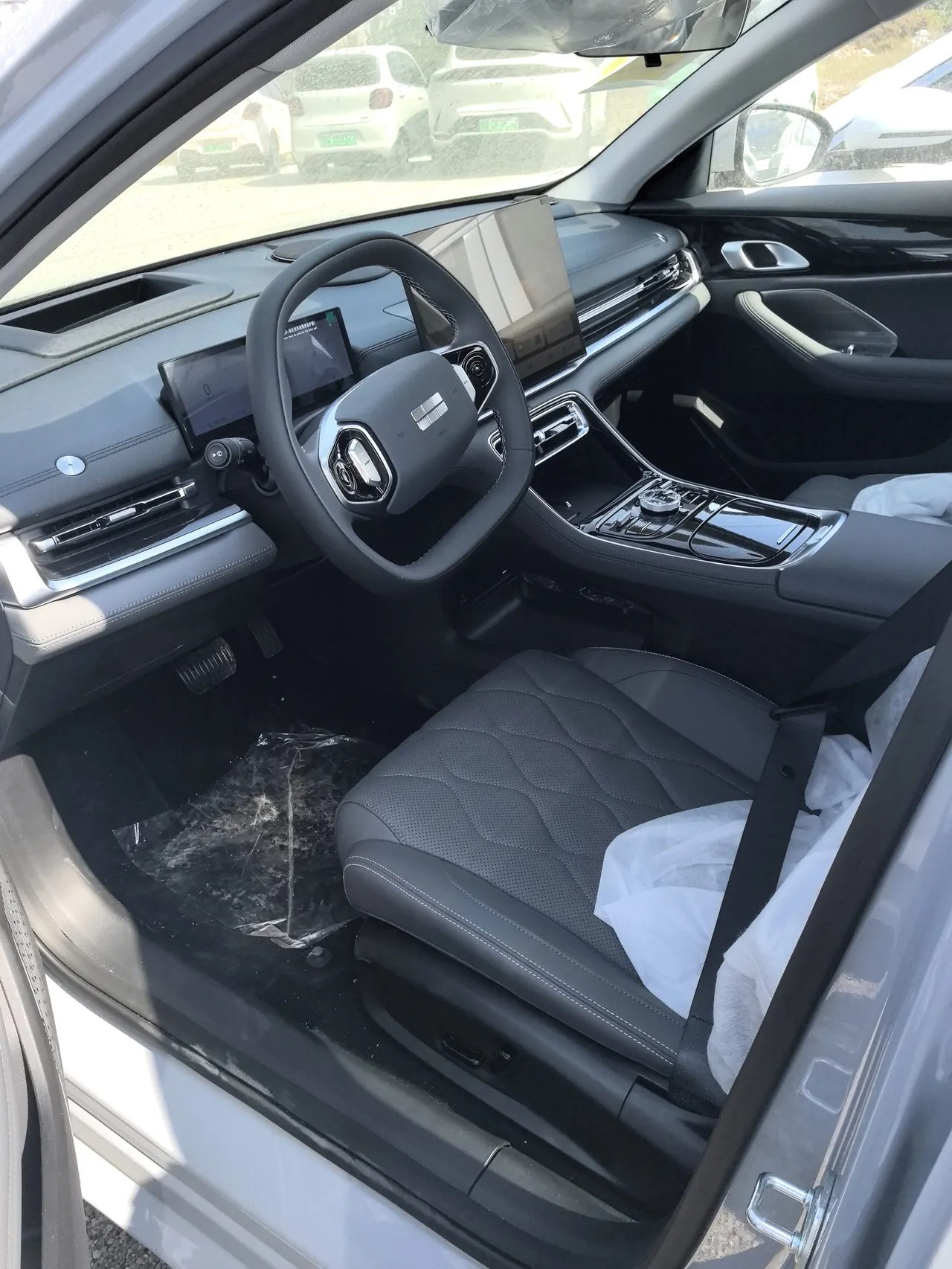 Geely Galaxy 2025 A7 EM-i 1.5 150km Discovery Edition Automatic Gear 5