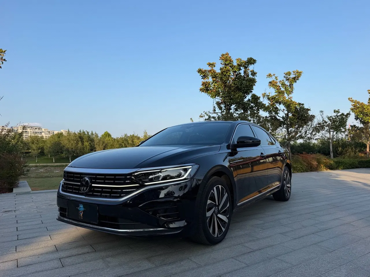 Открыть галерею: Volkswagen 2025 Passat 2.0TSI 380TSI Subut Long Yao Edition Automatic Gear