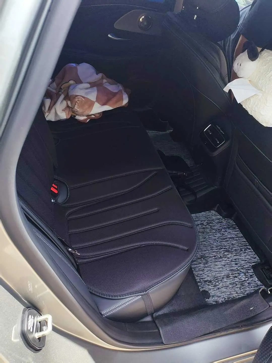 Chery 2025 Erez 8 1.6T Automatic Gear 6