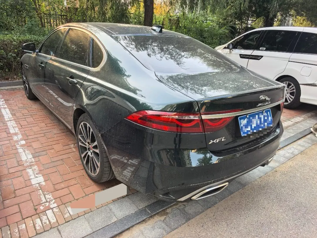 Jaguar 2025 XFL 2.0T P 12500.00g Drive Enjoy Deluxe Edition Automatic Gear 5