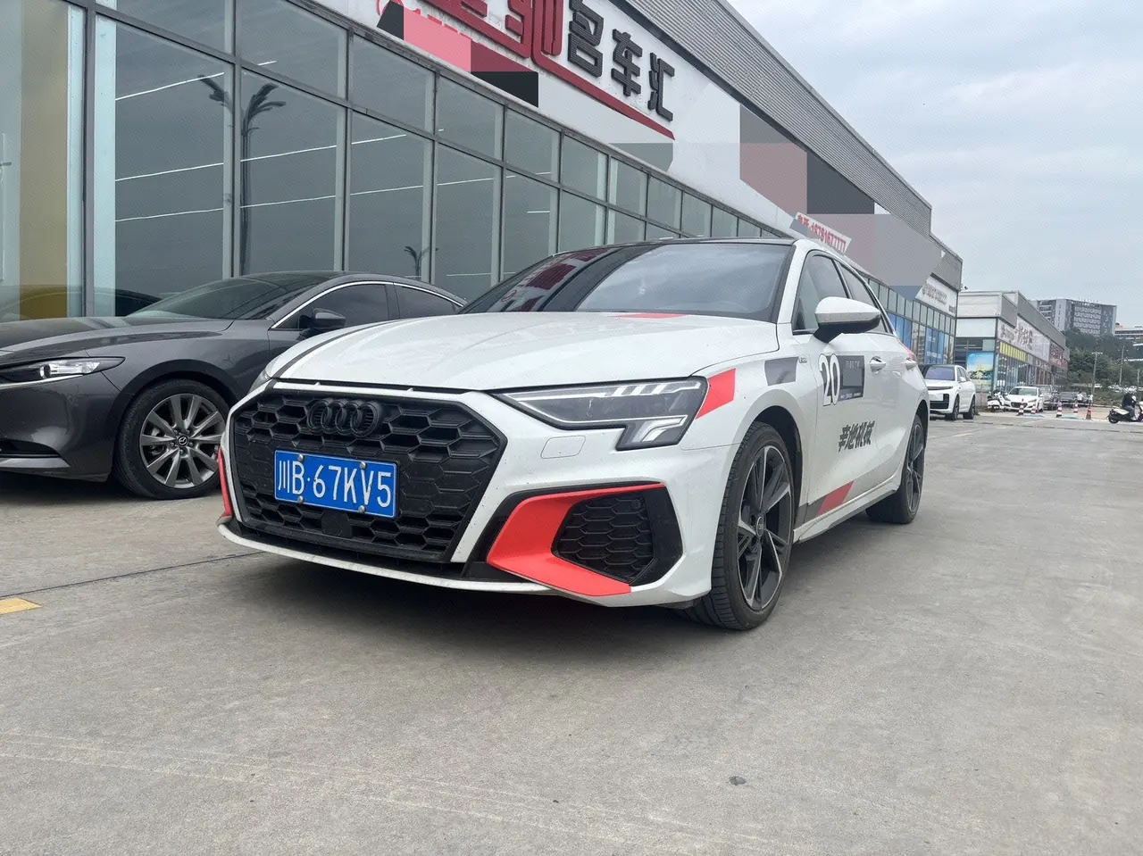 Открыть галерею: Audi 2024 A3 Sportback 1.4TFSI 35TFSI Fashion Sports Automatic