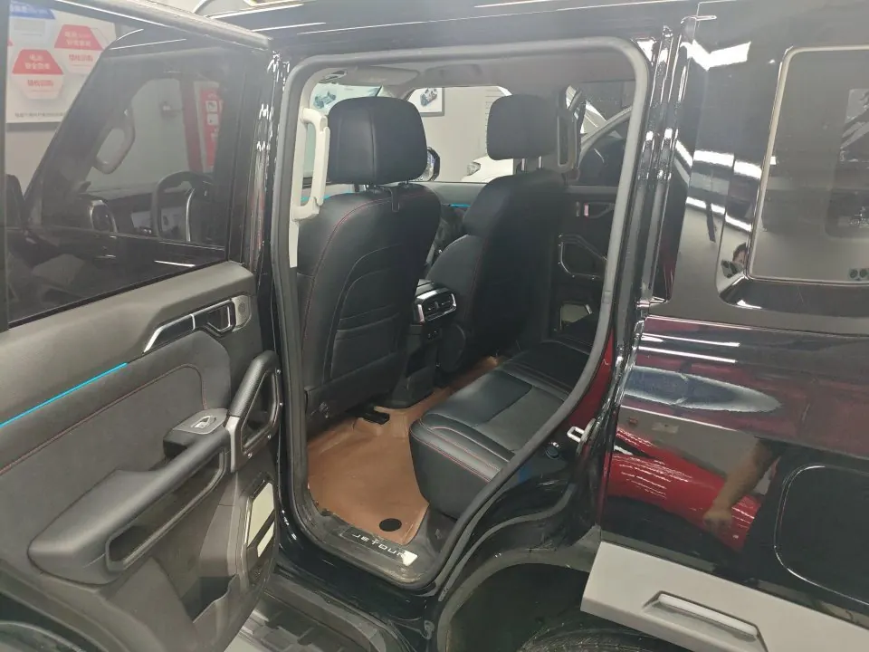 Jetour 2025 model Traveler 2.0TD XWD Off-road Automatic 4