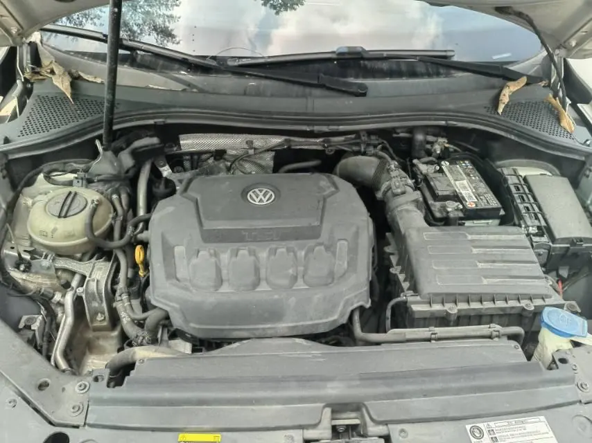 Volkswagen 2020 Tiguan L 2.0TSI 330TSI Two-Drive Panoramic Comfort Edition Automatic Gear 3