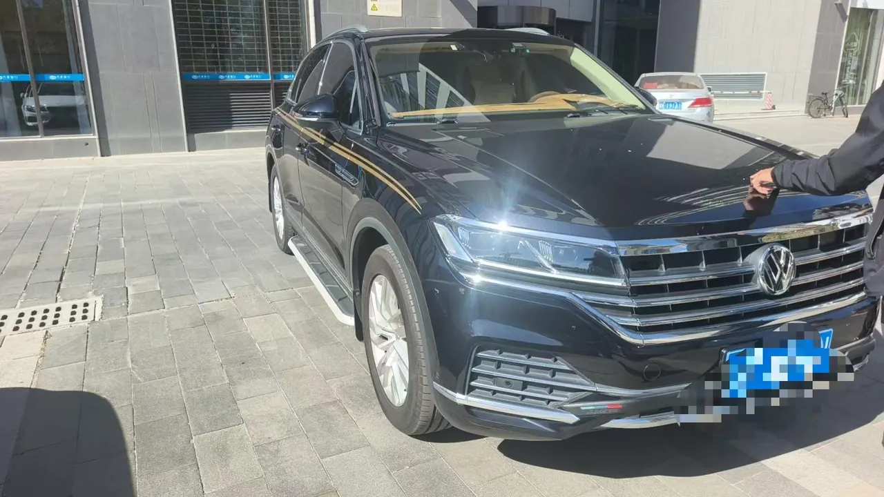 Volkswagen Touareg (Imported) 2020 Touareg 2.0TSI Sharp Edition Automatic Gear 2