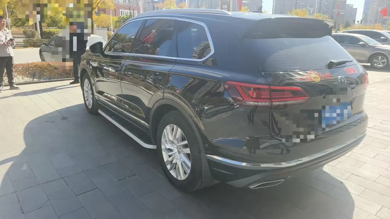 Volkswagen Touareg (Imported) 2020 Touareg 2.0TSI Sharp Edition Automatic Gear 7