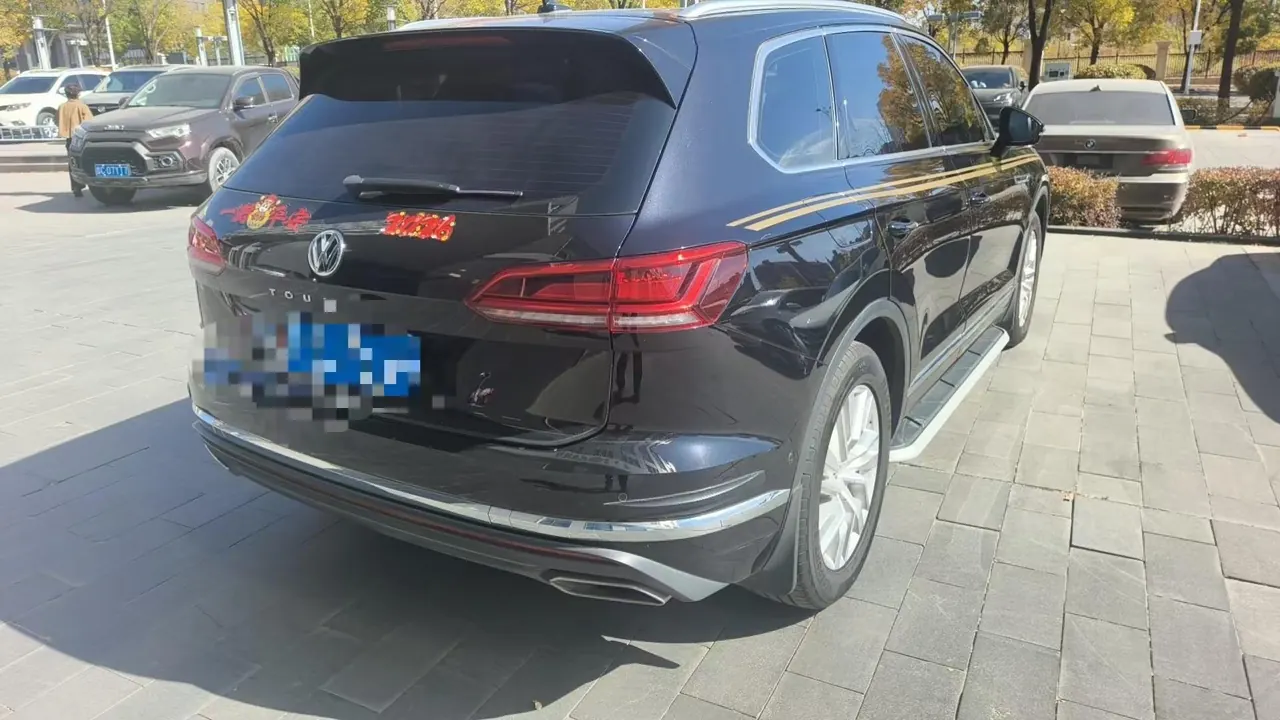 Volkswagen Touareg (Imported) 2020 Touareg 2.0TSI Sharp Edition Automatic Gear 8