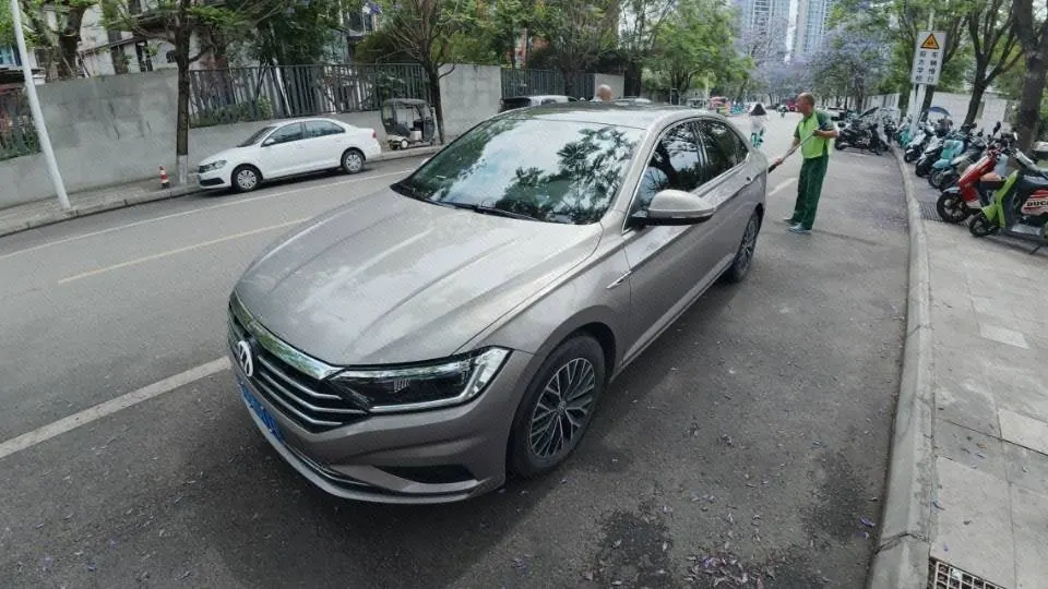 Открыть галерею: Volkswagen 2020 Sagitar 1.4TSI 280TSI Comfortable Automatic