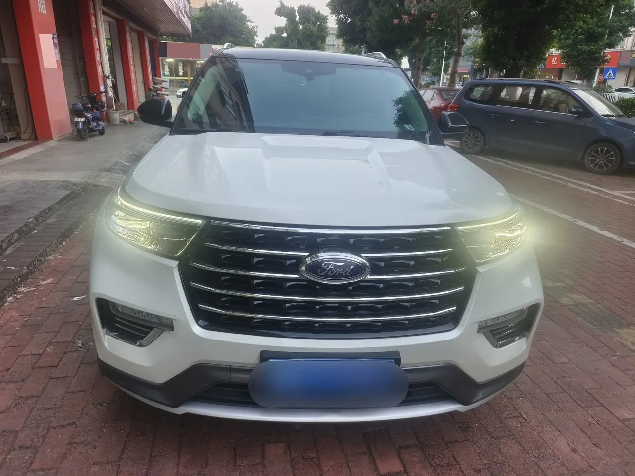 Ford 2020 Explorer 2.3T EcoBoost 14250.00g Drive Fashion Edition 7-seat Automatic Gear 3