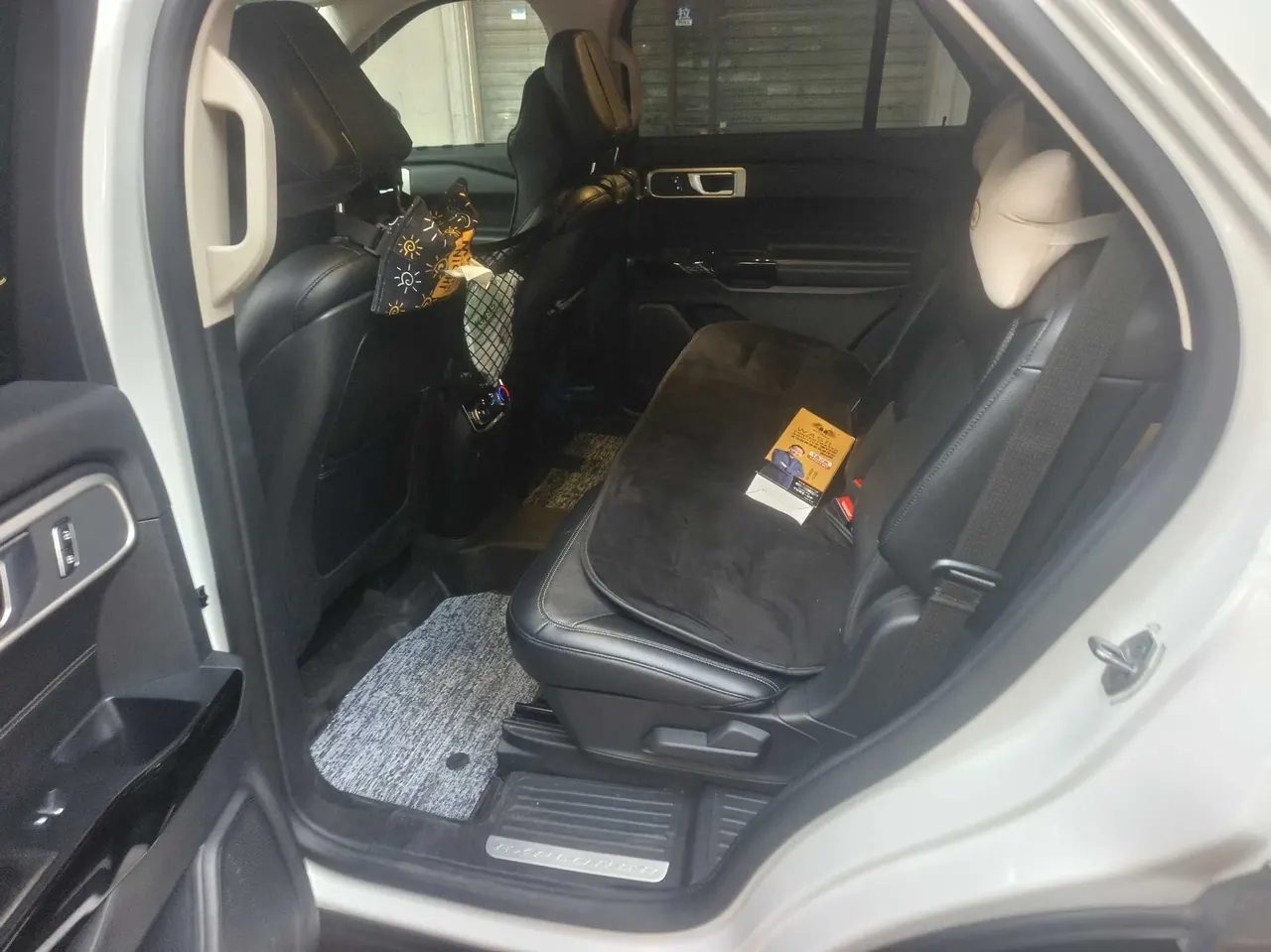 Ford 2020 Explorer 2.3T EcoBoost 14250.00g Drive Fashion Edition 7-seat Automatic Gear 4
