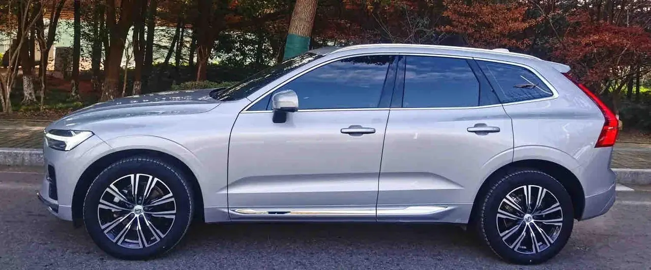 Volvo 2022 XC60 48V 2.0T B5 4-wheel drive Zhiyuan Deluxe Edition Automatic Gear 3