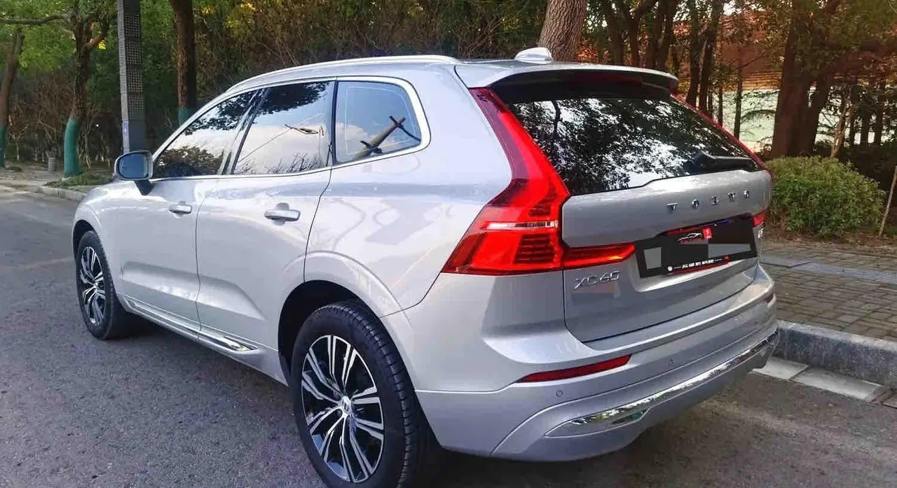 Volvo 2022 XC60 48V 2.0T B5 4-wheel drive Zhiyuan Deluxe Edition Automatic Gear 8