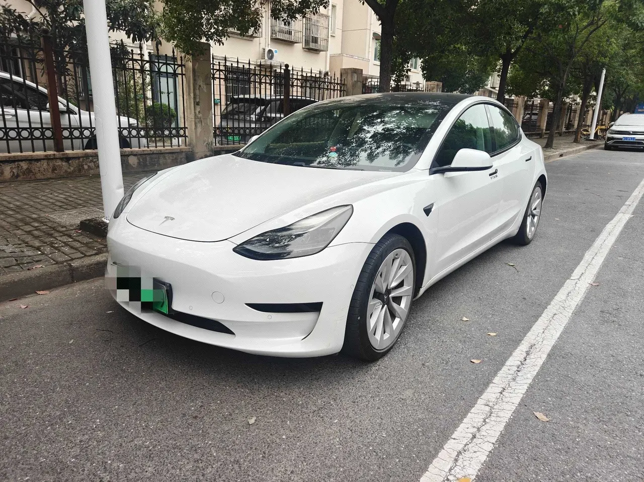 Open image lightbox: Tesla 2021 Model 3 Standard Endurance Rear Drive Upgraded Automatic Gear