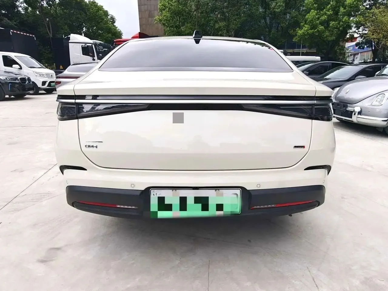 BYD 2026 Seal 07 DM-i 1.5T CVT 230km Flagship Automatic 4