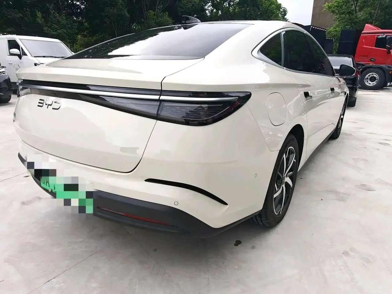 BYD 2026 Seal 07 DM-i 1.5T CVT 230km Flagship Automatic 5