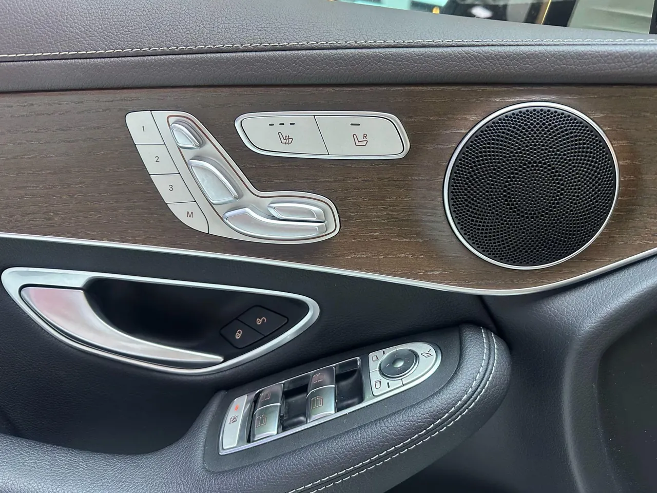 Mercedes Benz 2022 GLC 300 L 4MATIC 2.0T Dynamic Zhen Tibetan Edition Automatic Gear 8