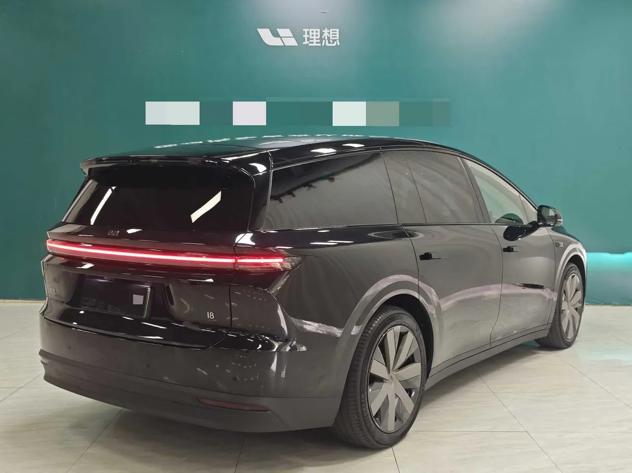 Li 2025 i8 Standard Edition Automatic Gear 8