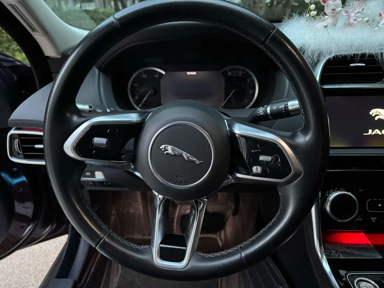 Jaguar 2020 XEL 2.0T 200PS S Enterprising and Elegant Automatic Gear 5